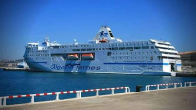 صورة سفينة تاسيلي تغادر ميناء الجزائر