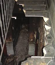 صورة إنهيار جزئي لسلالم عمارة بدالي براهيم
