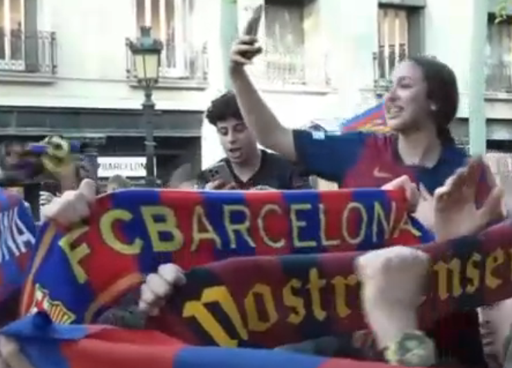 برشلونة يكتسح ريال مدريد في كلاسيكو مثير ويقترب من لقب الليغا