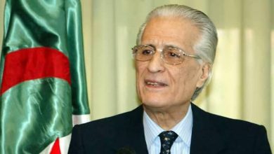 صورة عزوز ناصري رئيس مجلس الأمة
