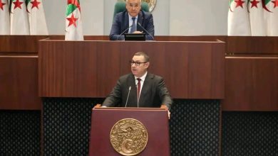 صورة وزير الداخلية يعرض مشروع القانون العضوي المتعلق بالأحزاب السياسية أمام نواب المجلس الشعبي الوطني