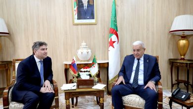 صورة برلمان: بوغالي يستقبل سفير سلوفاكيا لدى الجزائر