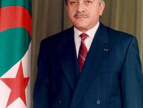 صورة تعزية في وفاة اليامين زروال
