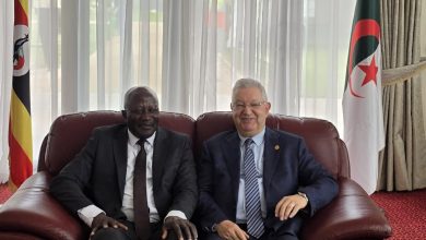 صورة رئيس مجلس الأمة يشارك في مراسم تنصيب الرئيس المنتخب في أوغندا